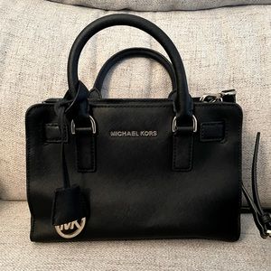 Michael Kors Handbag Dillon